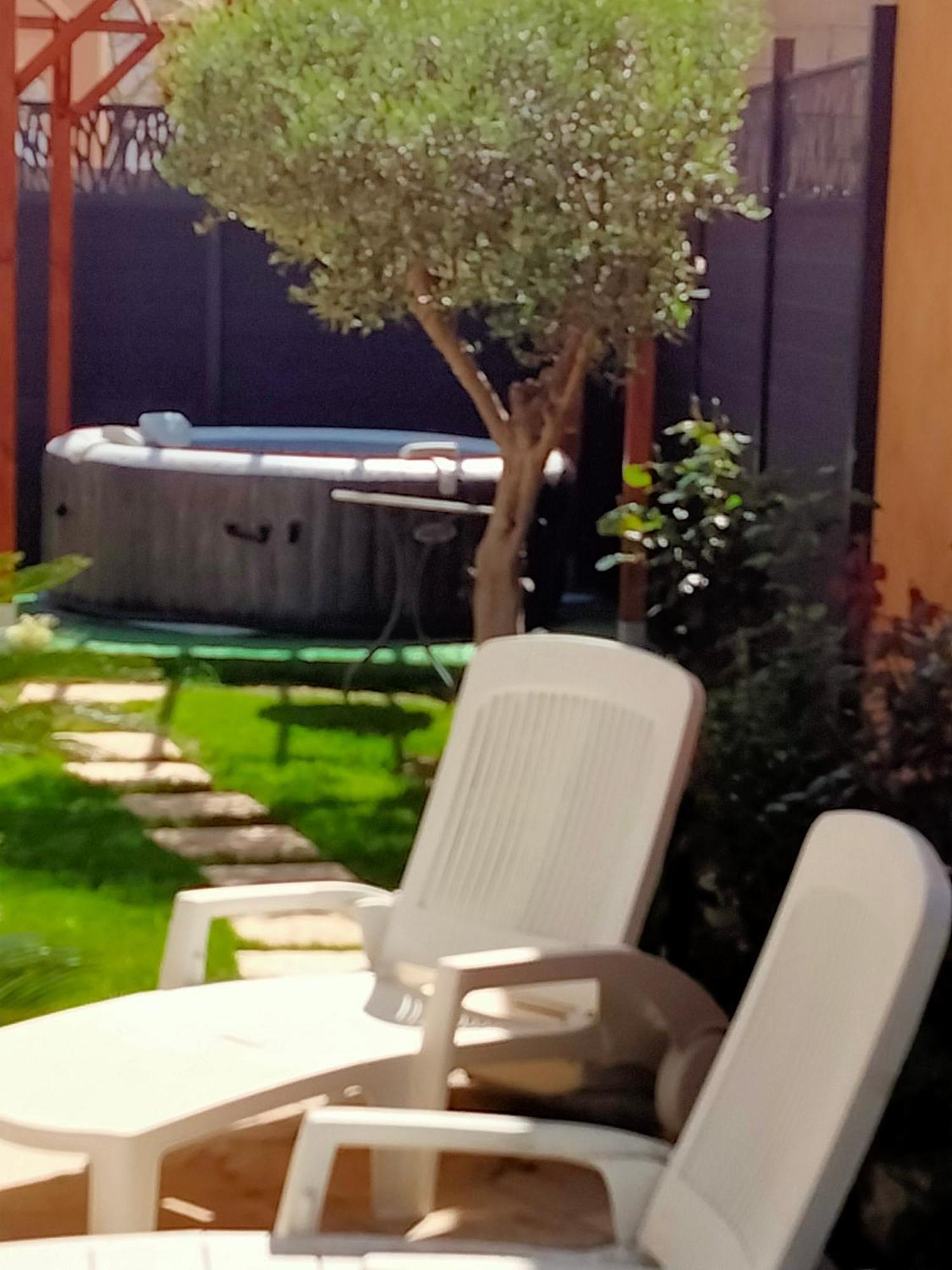 Maison 4 A 6 Pers Quartier Calme Tout Confort Aigues-Mortes Eksteriør bilde